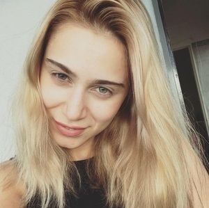 Meet your Posher, Zara